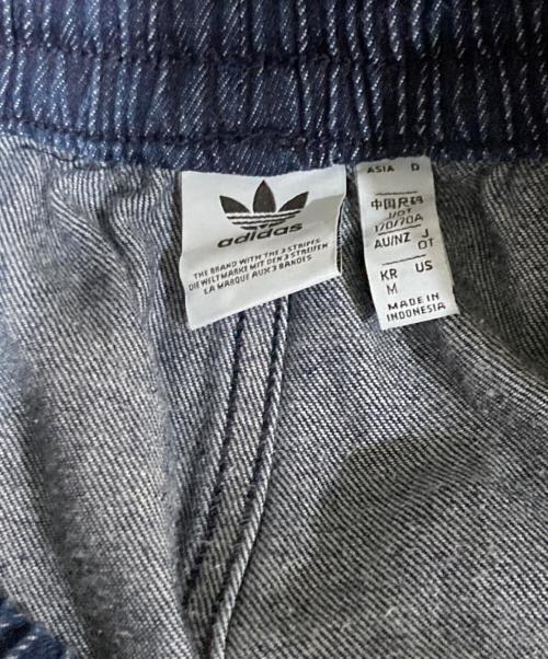 adidas（アディダス）adidas (アディダス) デニムトラックパンツ ブルー サイズ:J/OTの古着・服飾アイテム