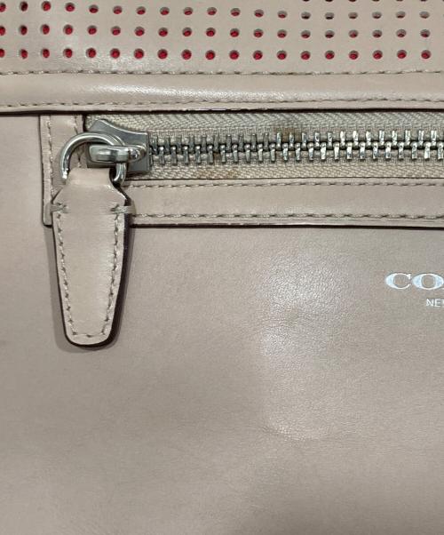 COACH（コーチ）COACH (コーチ) バッグ ベージュの古着・服飾アイテム