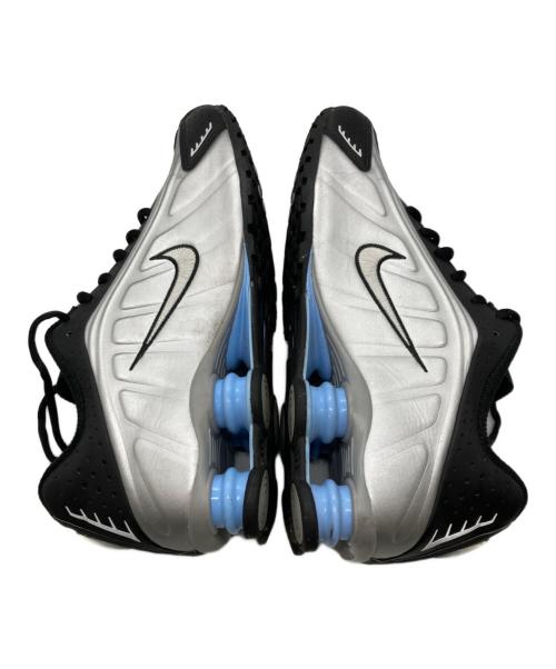 NIKE（ナイキ）NIKE (ナイキ) SHOX R4 シルバー×ブラック サイズ:27.5cmの古着・服飾アイテム