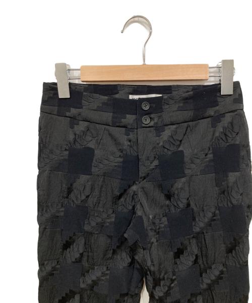 ISSEY MIYAKE（イッセイミヤケ）ISSEY MIYAKE (イッセイミヤケ) ストレッチジャガードパンツ ブラック サイズ:1の古着・服飾アイテム