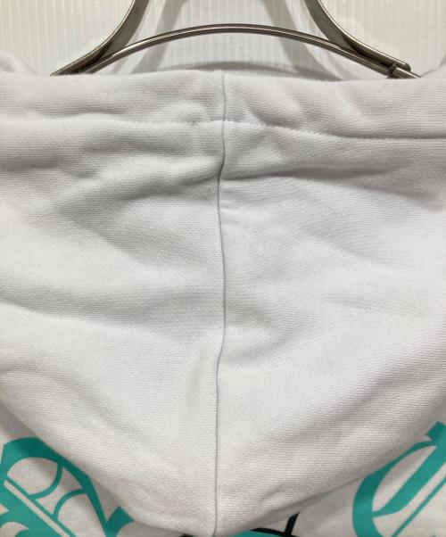 Y.e(J)ow（イエロージェイ）Y.e(J)ow (イエロージェイ) クロスロゴプルパーカー ホワイト サイズ:44の古着・服飾アイテム