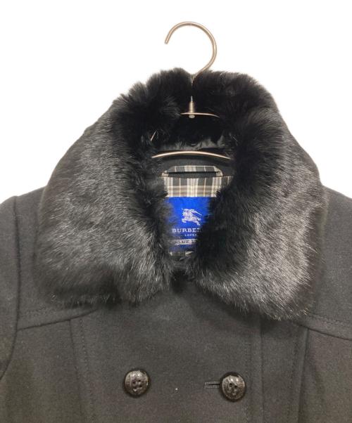 BURBERRY BLUE LABEL（バーバリー ブルー レーベル）BURBERRY BLUE LABEL (バーバリー ブルー レーベル) ファー付コート ブラック サイズ:38の古着・服飾アイテム