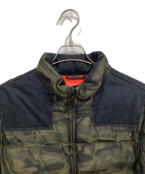 EMPORIO ARMANI JEANS（エンポリオアルマーニジーンズ）EMPORIO ARMANI JEANS (エンポリオアルマーニジーンズ) ダウンジャケット グリーン サイズ:Lの古着・服飾アイテム