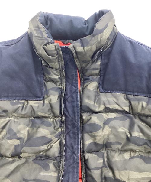 EMPORIO ARMANI JEANS（エンポリオアルマーニジーンズ）EMPORIO ARMANI JEANS (エンポリオアルマーニジーンズ) ダウンジャケット グリーン サイズ:Lの古着・服飾アイテム