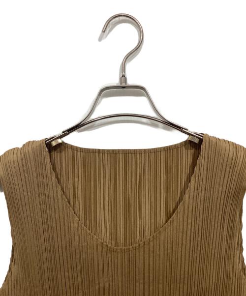 PLEATS PLEASE（プリーツプリーズ）PLEATS PLEASE (プリーツプリーズ) ノースリーブカットソー ブラウン サイズ:Mの古着・服飾アイテム