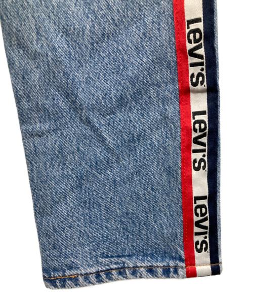 LEVI'S（リーバイス）LEVI'S (リーバイス) クロップドラインデニムパンツ ブルー サイズ:W27L26の古着・服飾アイテム