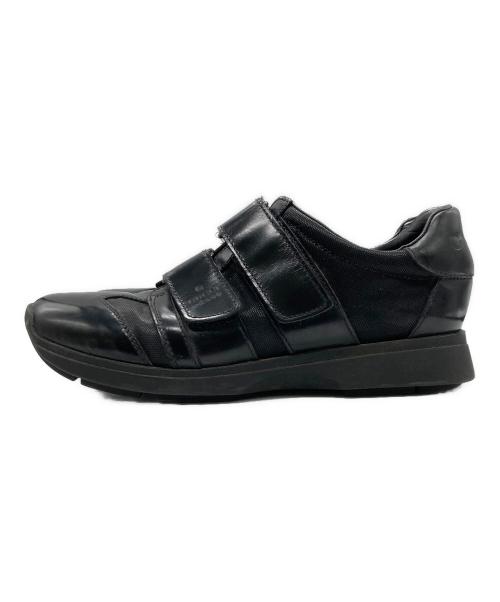 GUCCI（グッチ）GUCCI (グッチ) ベルトレザーローカットスニーカー ブラック サイズ:40 1/2の古着・服飾アイテム