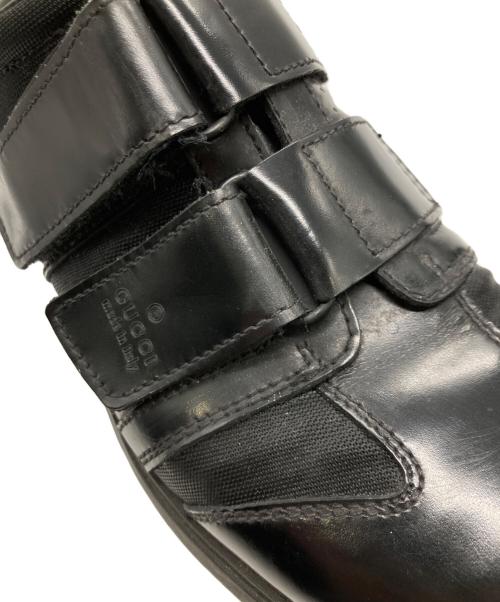 GUCCI（グッチ）GUCCI (グッチ) ベルトレザーローカットスニーカー ブラック サイズ:40 1/2の古着・服飾アイテム
