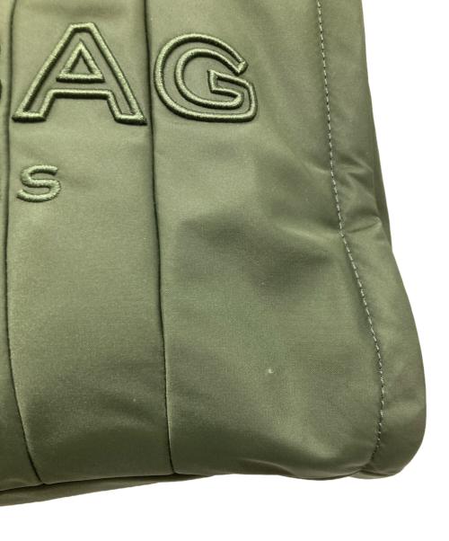 MARC JACOBS（マークジェイコブス）MARC JACOBS (マークジェイコブス) THE PUFFY NYLON MEDIUM TOTE オリーブの古着・服飾アイテム
