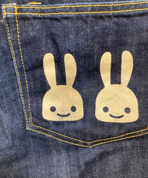 CUNE（キューン）CUNE (キューン) 4連うさぎデニムパンツ インディゴ サイズ:34の古着・服飾アイテム