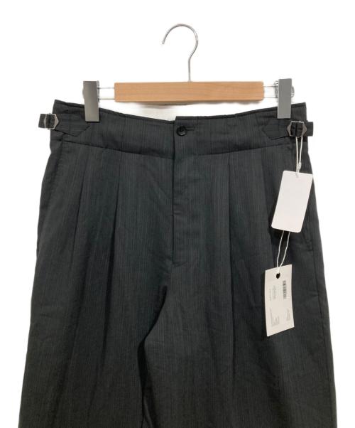 MARKA（マーカ）MARKA (マーカ) TWO TUCK MILITARY TROUSERS グレー サイズ:1の古着・服飾アイテム