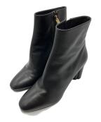 Salvatore Ferragamoサルヴァトーレ フェラガモ）の古着「フラワーヒールサイドジップショートブーツ」｜ブラック
