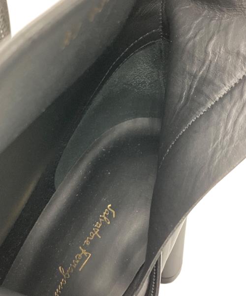 Salvatore Ferragamo（サルヴァトーレ フェラガモ）Salvatore Ferragamo (サルヴァトーレ フェラガモ) フラワーヒールサイドジップショートブーツ ブラック サイズ:8Dの古着・服飾アイテム