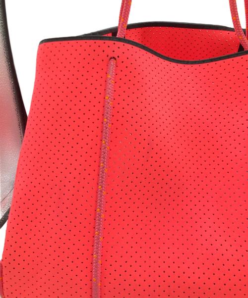 STATE OF ESCAPE（ステイトオブエスケープ）STATE OF ESCAPE (ステイトオブエスケープ) ポーチ付パンチングトートバッグ ピンクの古着・服飾アイテム