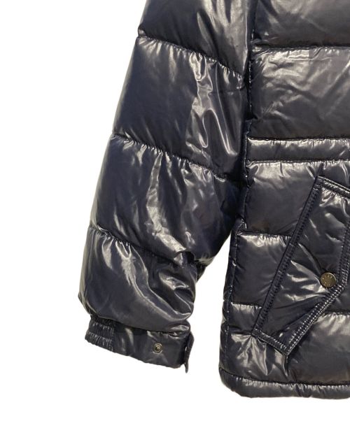 MONCLER（モンクレール）MONCLER (モンクレール) ファー付ダウンジャケット ネイビーの古着・服飾アイテム