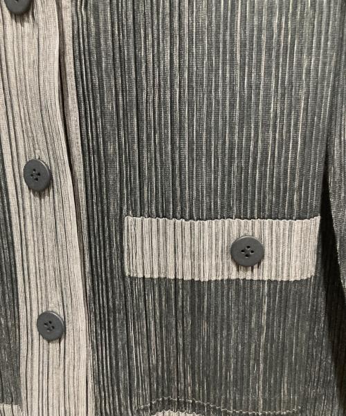PLEATS PLEASE（プリーツプリーズ）PLEATS PLEASE (プリーツプリーズ) プリーツジャケット/PP53-JD451 グレー サイズ:3の古着・服飾アイテム