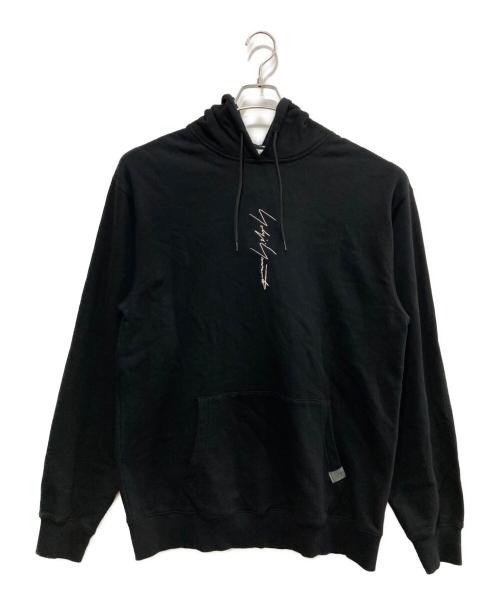 YOHJI YAMAMOTO（ヨウジヤマモト）YOHJI YAMAMOTO (ヨウジヤマモト) New Era (ニューエラ) プルオーバーパーカー/HG-T98-998 ブラック サイズ:XLの古着・服飾アイテム