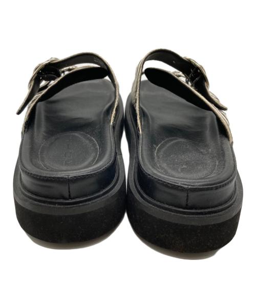 MOHI（モヒ）MOHI (モヒ) ブルベルテッドレザーサンダル ブラック サイズ:37の古着・服飾アイテム