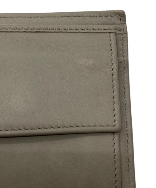BOTTEGA VENETA（ボッテガベネタ）BOTTEGA VENETA (ボッテガベネタ) 2つ折り財布/イントレチャートレザーウォレット グレーの古着・服飾アイテム