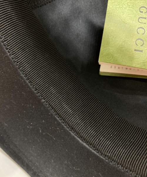 GUCCI（グッチ）GUCCI (グッチ) エンボス ベースボールキャップ ブラック サイズ:XLの古着・服飾アイテム