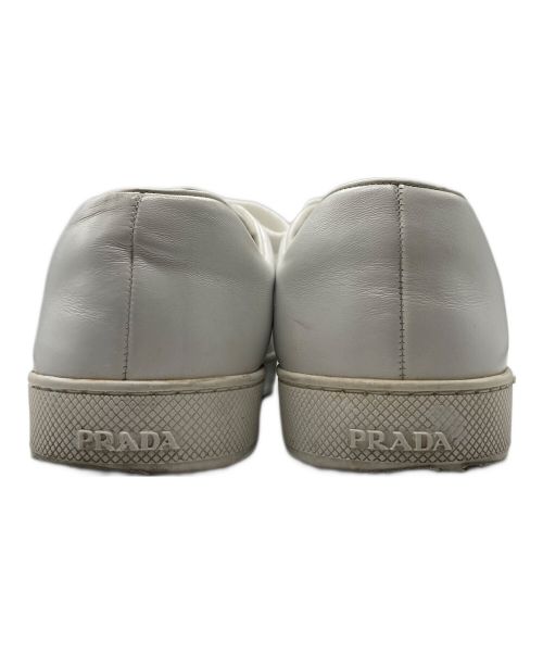 PRADA（プラダ）PRADA (プラダ) レザースニーカー ホワイト サイズ:39 1/2の古着・服飾アイテム