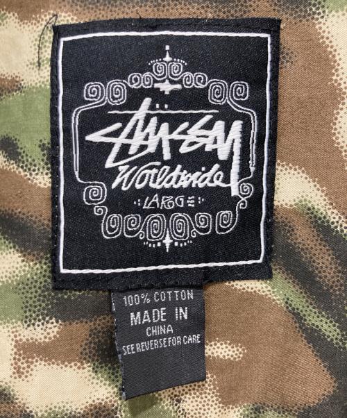 stussy（ステューシー）stussy (ステューシー) カモフラシャツ カーキ サイズ:Lの古着・服飾アイテム