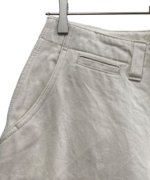 E.TAUTZ（イートーツ）E.TAUTZ (イートーツ) ワイドデニムパンツ アイボリー サイズ:W30の古着・服飾アイテム