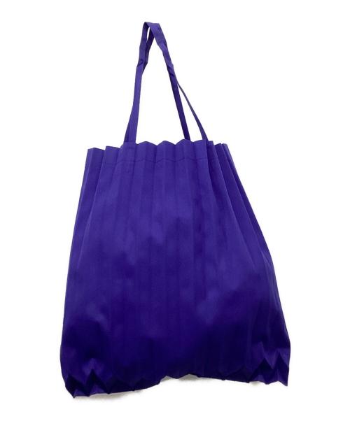 me ISSEY MIYAKE（ミーイッセイ ミヤケ）me ISSEY MIYAKE (ミーイッセイ ミヤケ) プリーツトートバッグ ブルーの古着・服飾アイテム