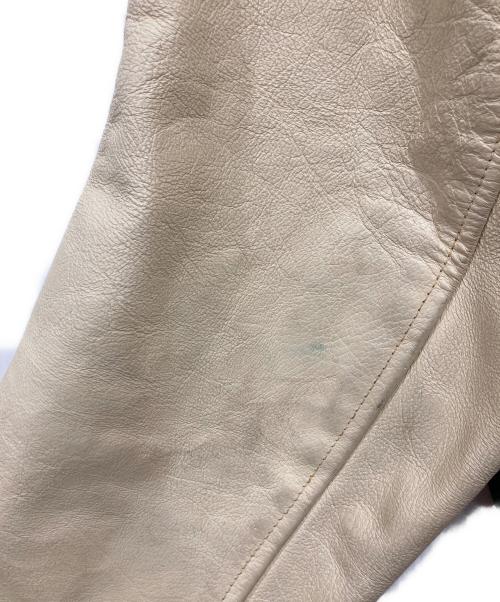 Allion Award（アリオン アワード）Allion Award (アリオン アワード) スタジャン ホワイト×グリーン サイズ:38の古着・服飾アイテム