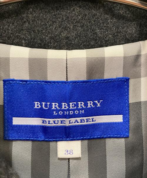BURBERRY BLUE LABEL（バーバリーロンドンブルーレーベル）BURBERRY BLUE LABEL (バーバリーロンドンブルーレーベル) Pコート グレー サイズ:38の古着・服飾アイテム