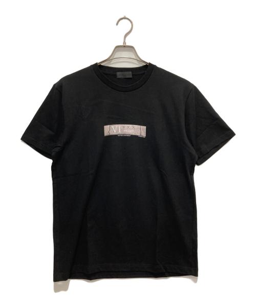 GOD SELECTION XXX（ゴッドセレクショントリプルエックス）GOD SELECTION XXX (ゴッドセレクショントリプルエックス) FRAGMENTS (フラグメント) プリントTシャツ ブラック サイズ:M 未使用品の古着・服飾アイテム