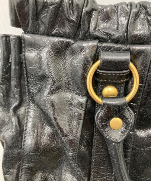 MIU MIU（ミュウミュウ）MIU MIU (ミュウミュウ) ギャザー2WAYショルダーバッグ ブラックの古着・服飾アイテム