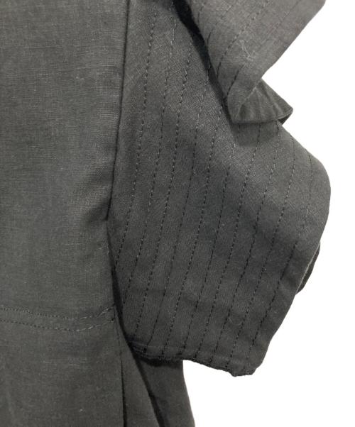 YORI（ヨリ）YORI (ヨリ) ステッチリネンフリルジレ ブラック サイズ:Freeの古着・服飾アイテム