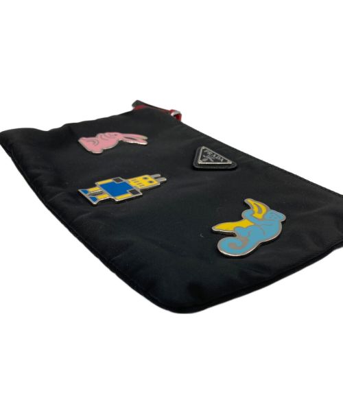 PRADA（プラダ）PRADA (プラダ) メタルパーツ付きナイロンポーチ ブラックの古着・服飾アイテム