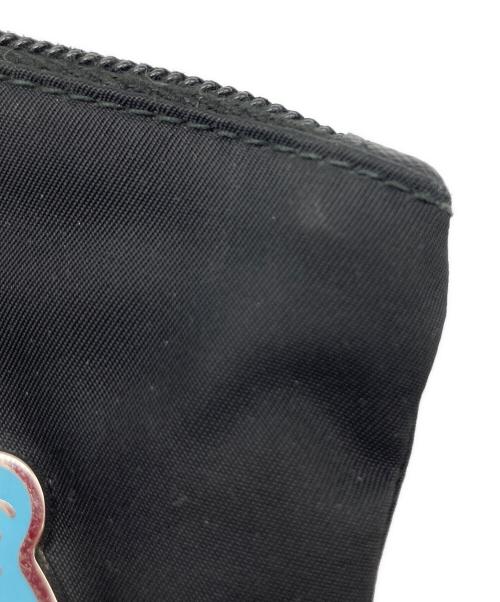 PRADA（プラダ）PRADA (プラダ) メタルパーツ付きナイロンポーチ ブラックの古着・服飾アイテム