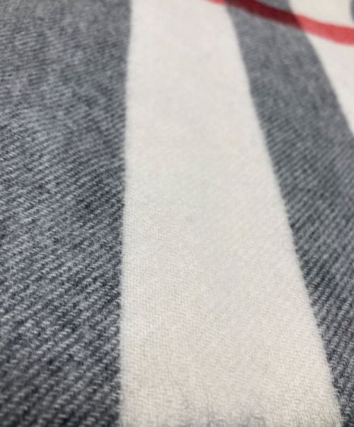 BURBERRY（バーバリー）BURBERRY (バーバリー) カシミヤマフラー ベージュ×ブラックの古着・服飾アイテム