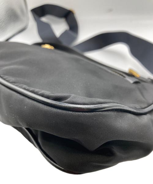 PRADA（プラダ）PRADA (プラダ) 2WAYナイロンショルダーバッグ ブラックの古着・服飾アイテム