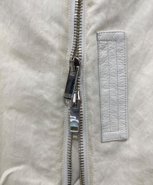 wjk（ダブルジェイケー）wjk (ダブルジェイケー) shrink MA-1ジャケット ホワイト サイズ:Mの古着・服飾アイテム