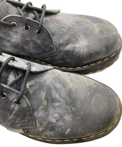 Dr.Martens（ドクターマーチン）Dr.Martens (ドクターマーチン) PLEASURES (プレジャーズ) 3ホールシューズ グレー サイズ:26.5cmの古着・服飾アイテム