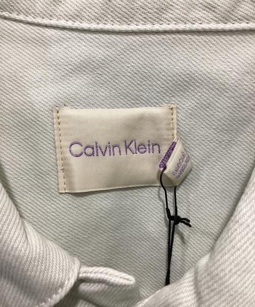 Calvin Klein（カルバンクライン）Calvin Klein (カルバンクライン) JENNIE オーバーダイデニムシャツ グリーン サイズ:XLの古着・服飾アイテム