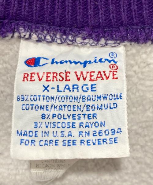 Champion（チャンピオン）Champion (チャンピオン) クルーネックスウェット/刺繍タグ/90’s グレー×パープル サイズ:XLの古着・服飾アイテム