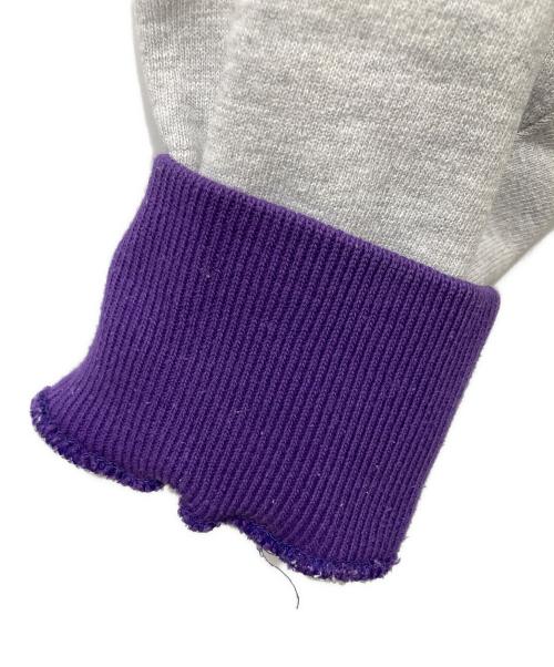 Champion（チャンピオン）Champion (チャンピオン) クルーネックスウェット/刺繍タグ/90’s グレー×パープル サイズ:XLの古着・服飾アイテム