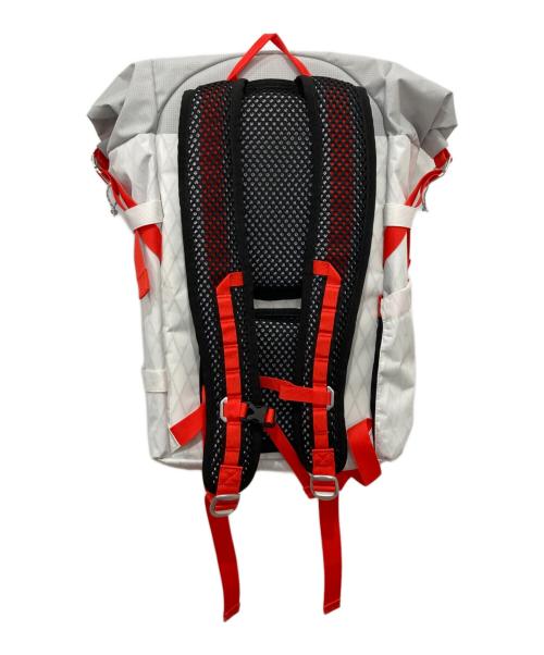 NIKE ACG（ナイキエーシージー）NIKE ACG (ナイキエージーシー) Aysen Daypack ホワイトの古着・服飾アイテム