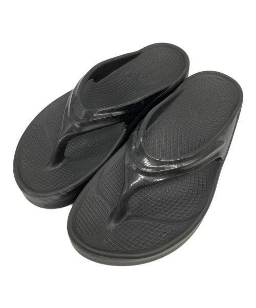 OOFOS（ウーフォス）OOFOS (ウーフォス) OOmega サンダル ブラック サイズ:37の古着・服飾アイテム