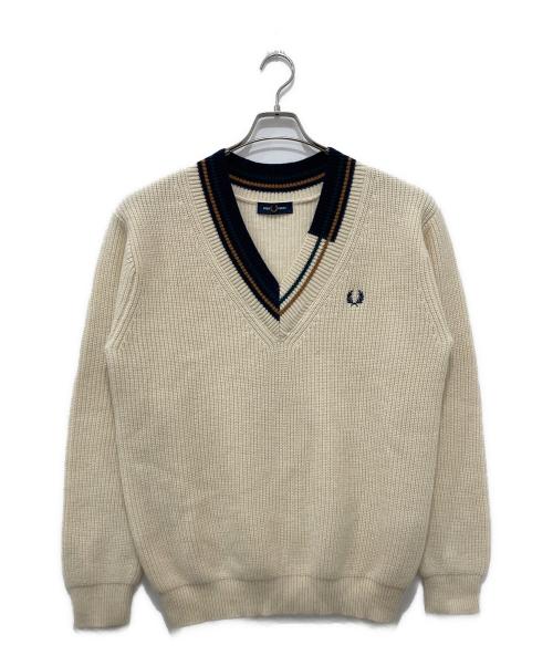 FRED PERRY（フレッドペリー）FRED PERRY (フレッドペリー) Vネックニット ベージュ サイズ:Lの古着・服飾アイテム