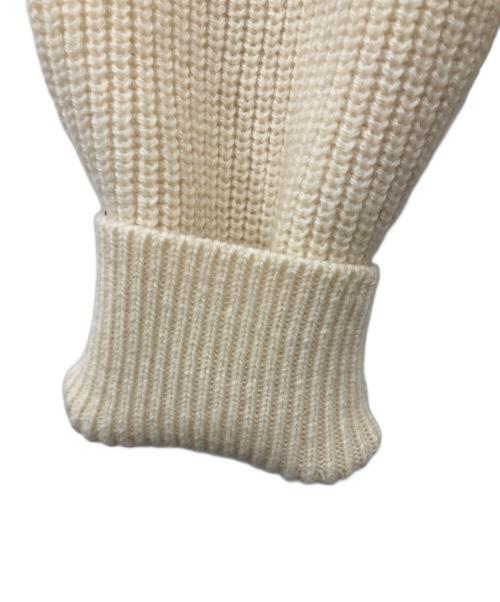 FRED PERRY（フレッドペリー）FRED PERRY (フレッドペリー) Vネックニット ベージュ サイズ:Lの古着・服飾アイテム