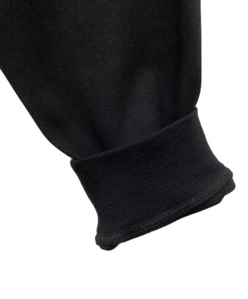 F.C.R.B.（エフシーレアルブリストル）F.C.R.B. (エフシーレアルブリストル) オーセンティック ロゴクルーネック スウェット ブラック サイズ:M 未使用品の古着・服飾アイテム