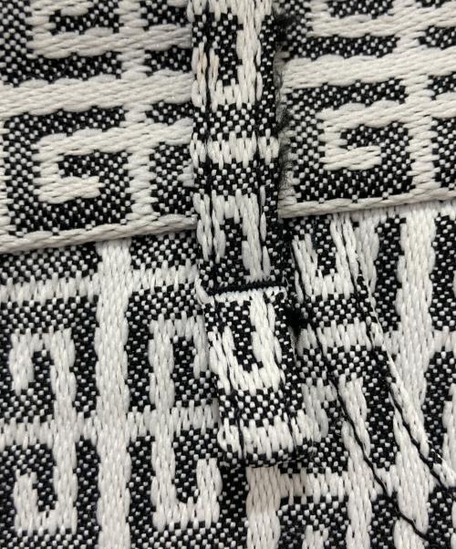 GIVENCHY（ジバンシィ）GIVENCHY (ジバンシィ) ショートパンツ ブラック×ホワイト サイズ:25の古着・服飾アイテム