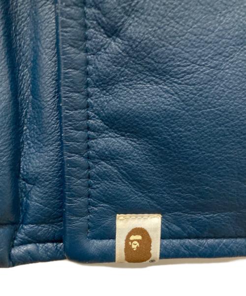 A BATHING APE（ア ベイシング エイプ）A BATHING APE (ア ベイシング エイプ) レザーPコート ネイビー サイズ:Mの古着・服飾アイテム