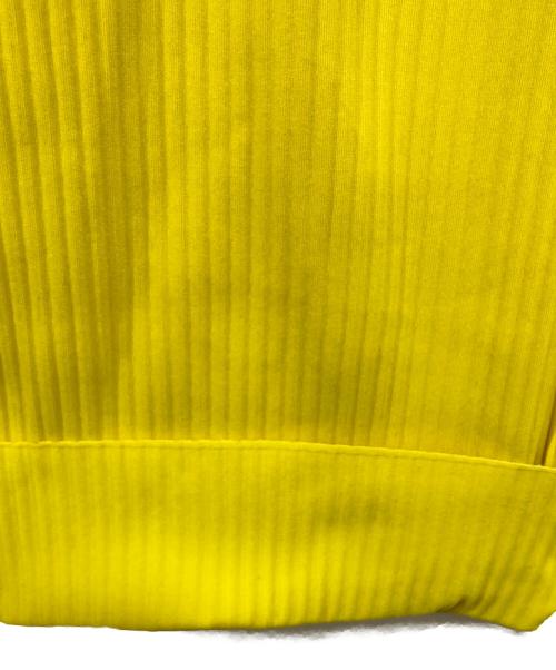 me ISSEY MIYAKE（ミーイッセイ ミヤケ）me ISSEY MIYAKE (ミーイッセイ ミヤケ) プリーツパンツ イエロー サイズ:　の古着・服飾アイテム